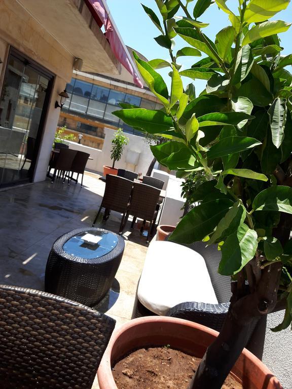 Etoile Suites Boutique Hotel Downtown Bejrút Kültér fotó